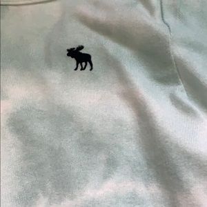 Abercrombie kids blue tie dye long sleeve shirt